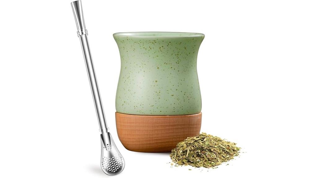 ceramic gourd with bombilla